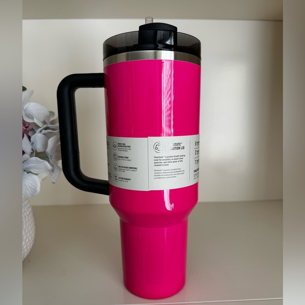 Stanley 40 oz. Quencher H2.0 FlowState Tumbler –‎ Electric Pink - Picture 9 of 9